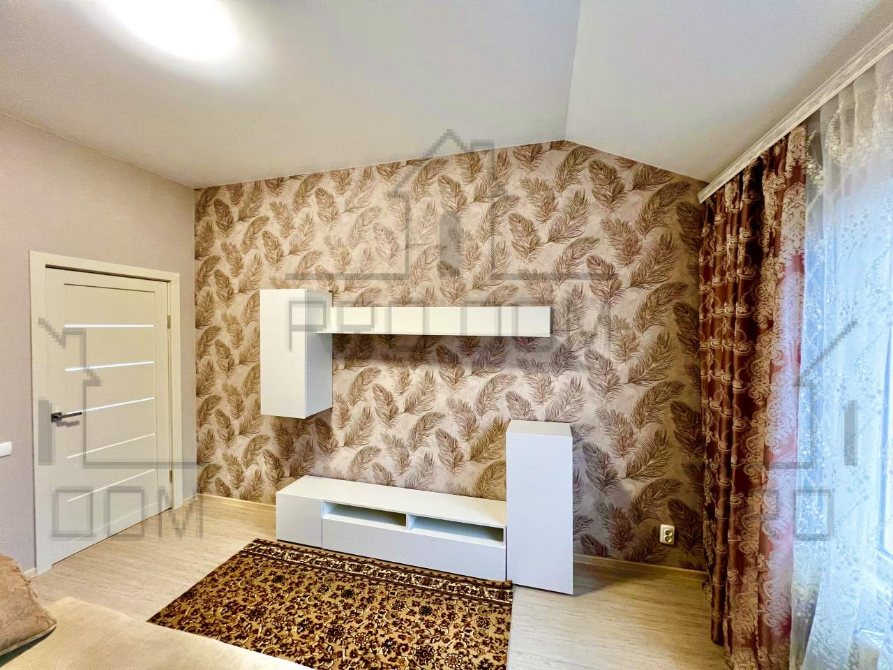 Продажа 2-комнатной квартиры, Севастополь, Рассветная улица,  д.168