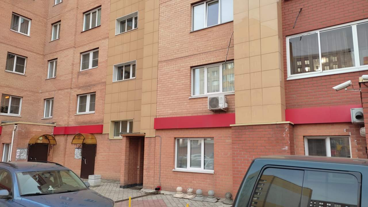 Продажа 3-комнатной квартиры, Киров, Сурикова улица,  д.14А