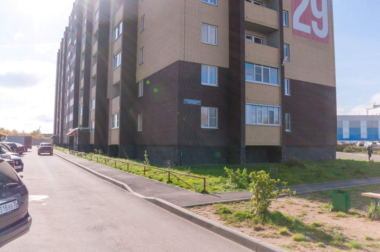 Продажа 3-комнатной квартиры, Вологда, Космонавта Беляева улица,  д.32к3