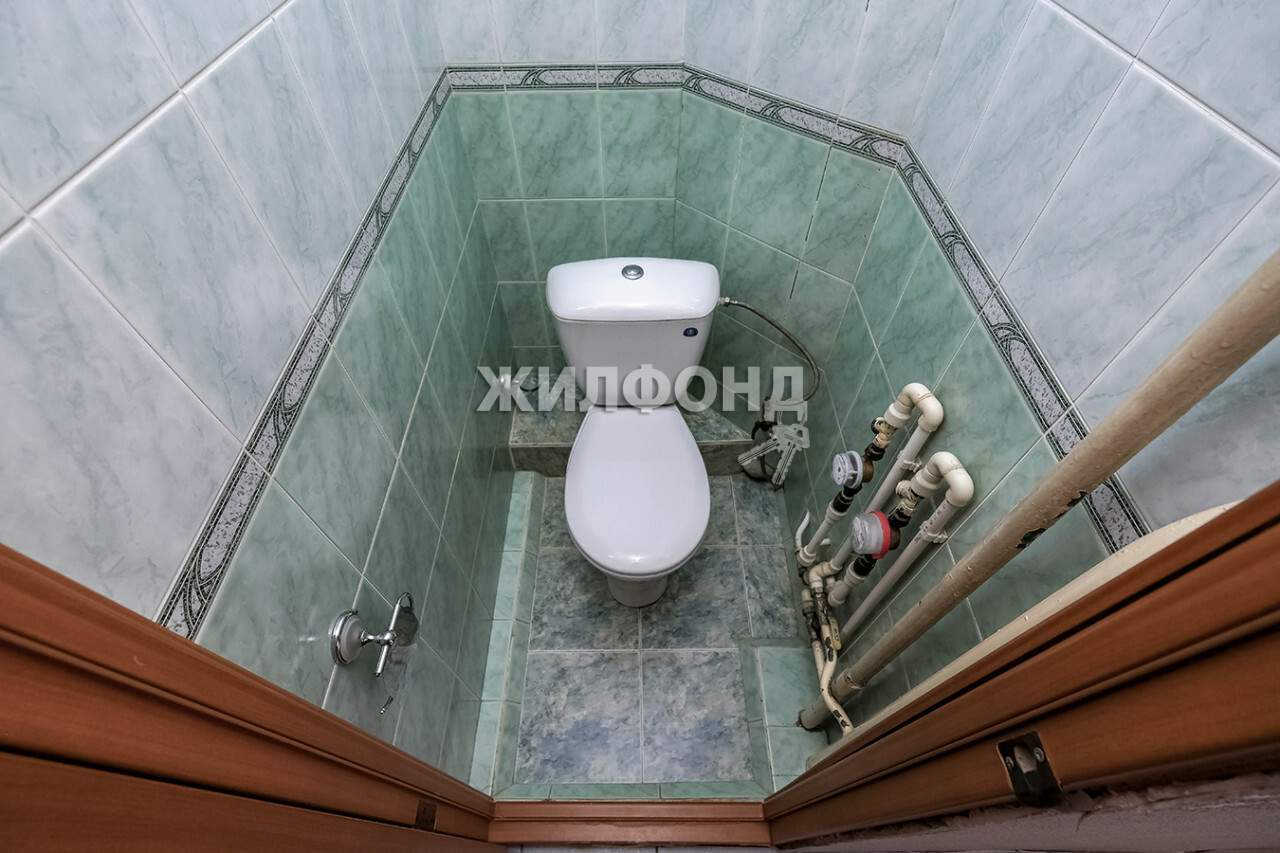 Продажа 3-комнатной квартиры, Новосибирск, Красных Зорь улица,  д.5