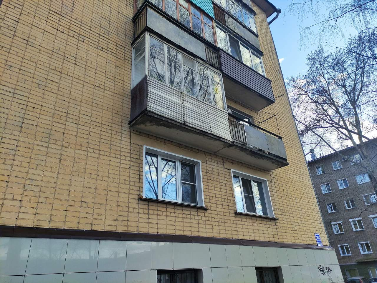 Продажа 3-комнатной квартиры, Киров, Ленина улица,  д.164к2