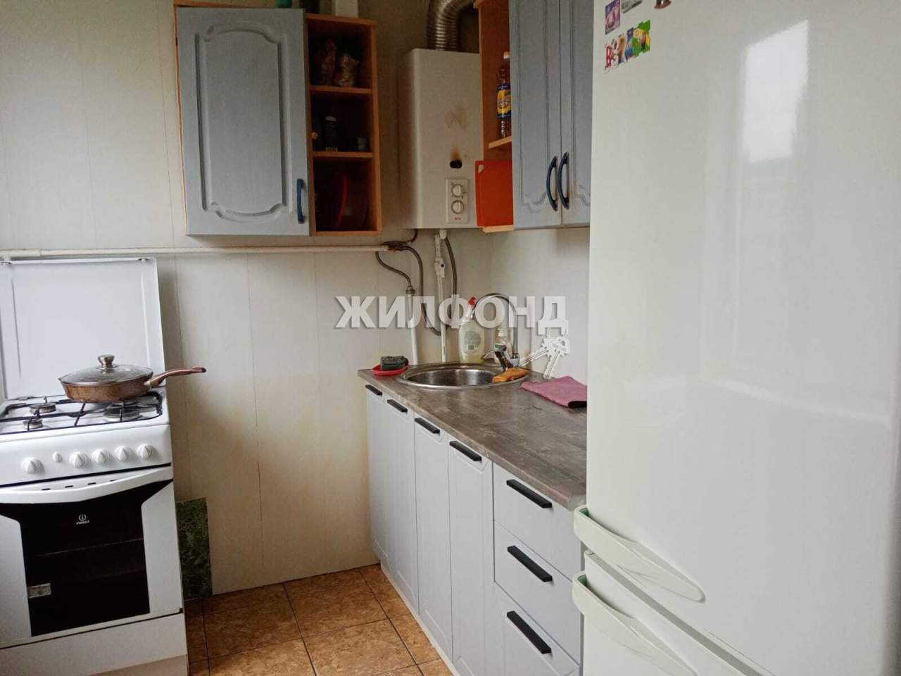 Продажа 4-комнатной квартиры, Астрахань, Николая Островского улица,  д.121