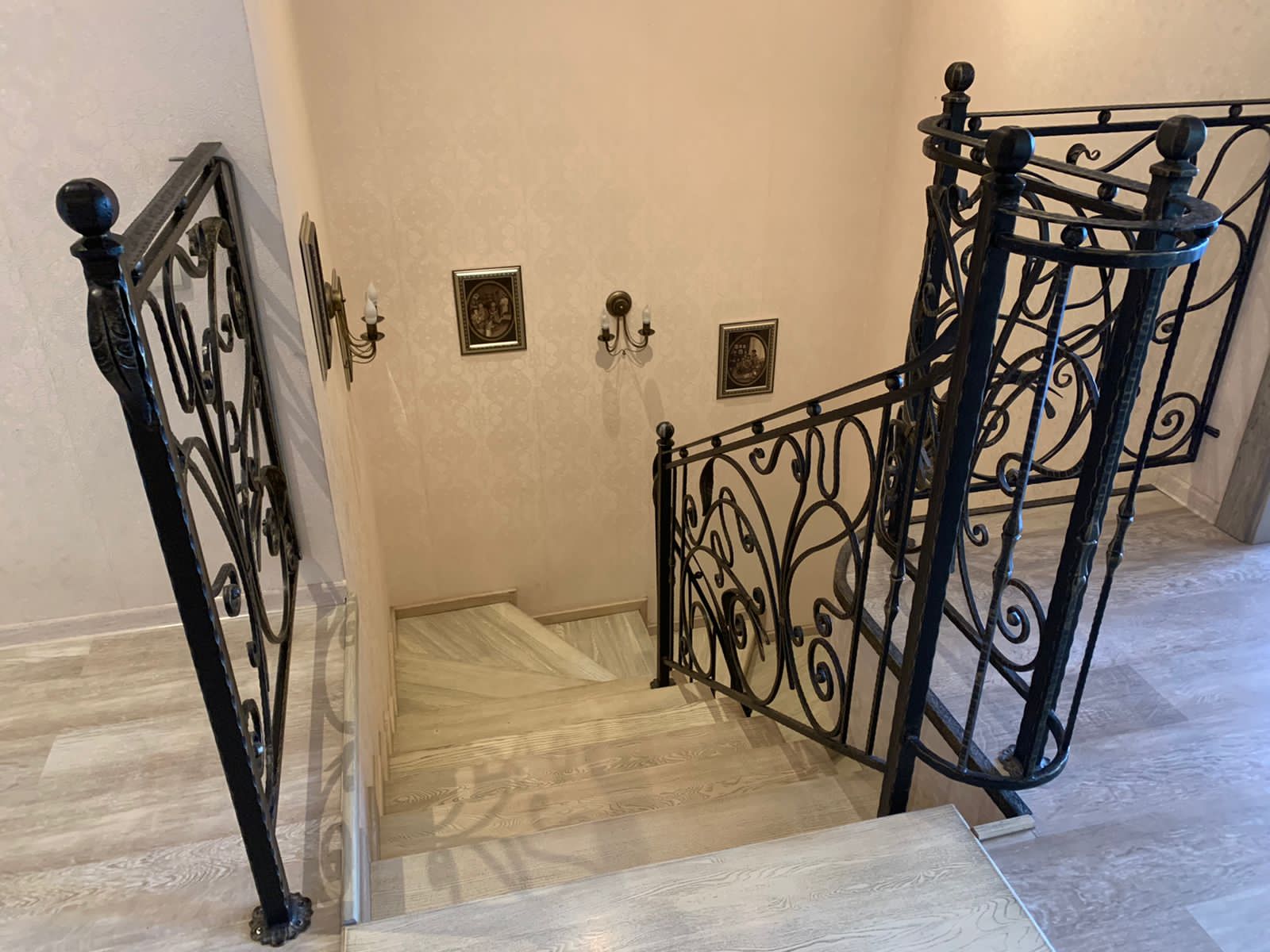 Продажа дома, 278м <sup>2</sup>, 3 сот., Ростов-на-Дону, Смородиновая улица,  д.Смородиновая 28