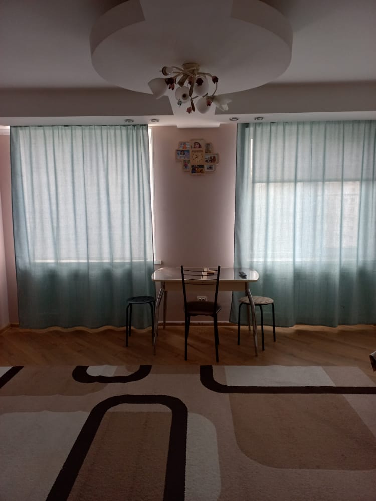 Продажа 4-комнатной квартиры, Санкт-Петербург, Луначарского проспект,  д.106