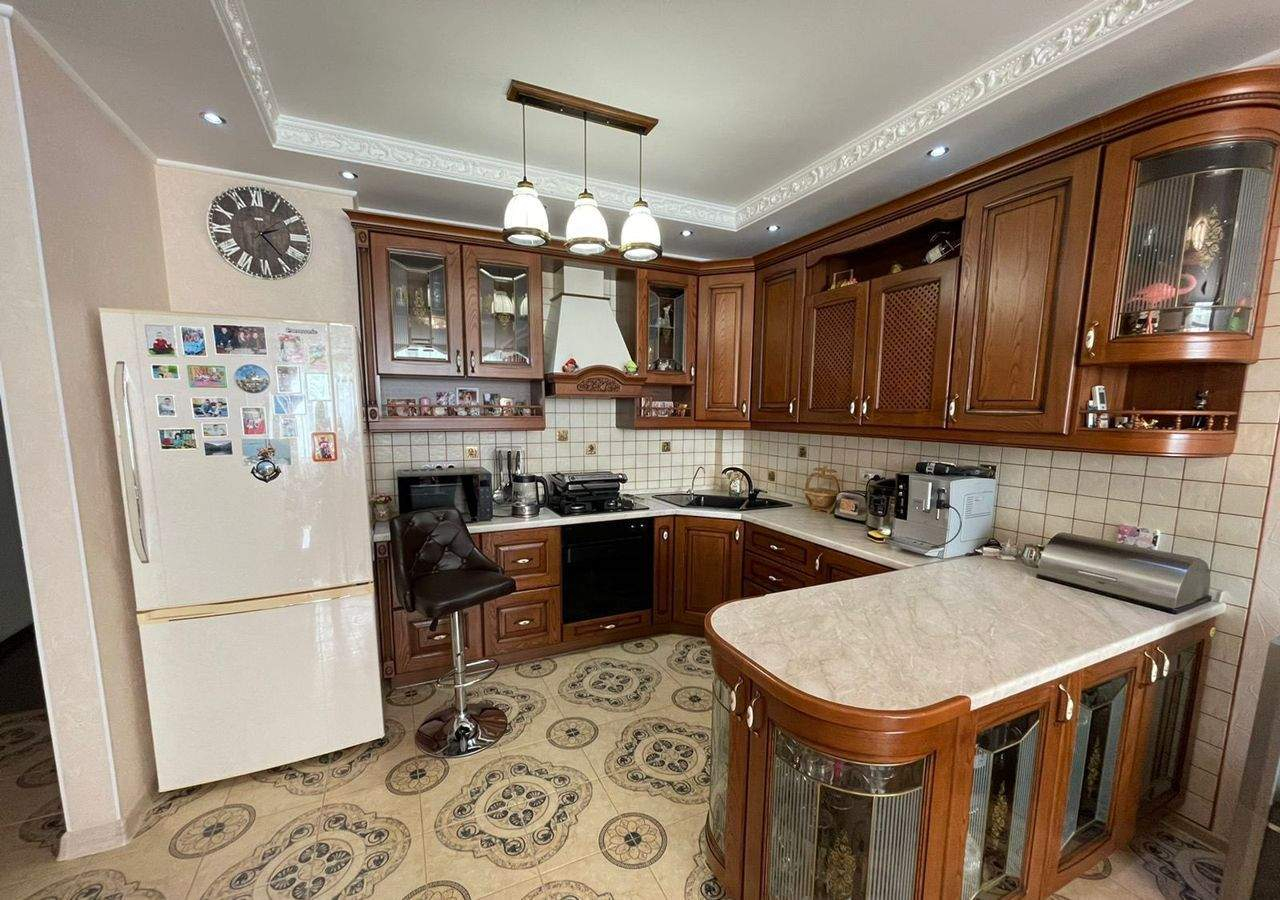 Продажа 3-комнатной квартиры, Геленджик, Грибоедова улица,  д.29