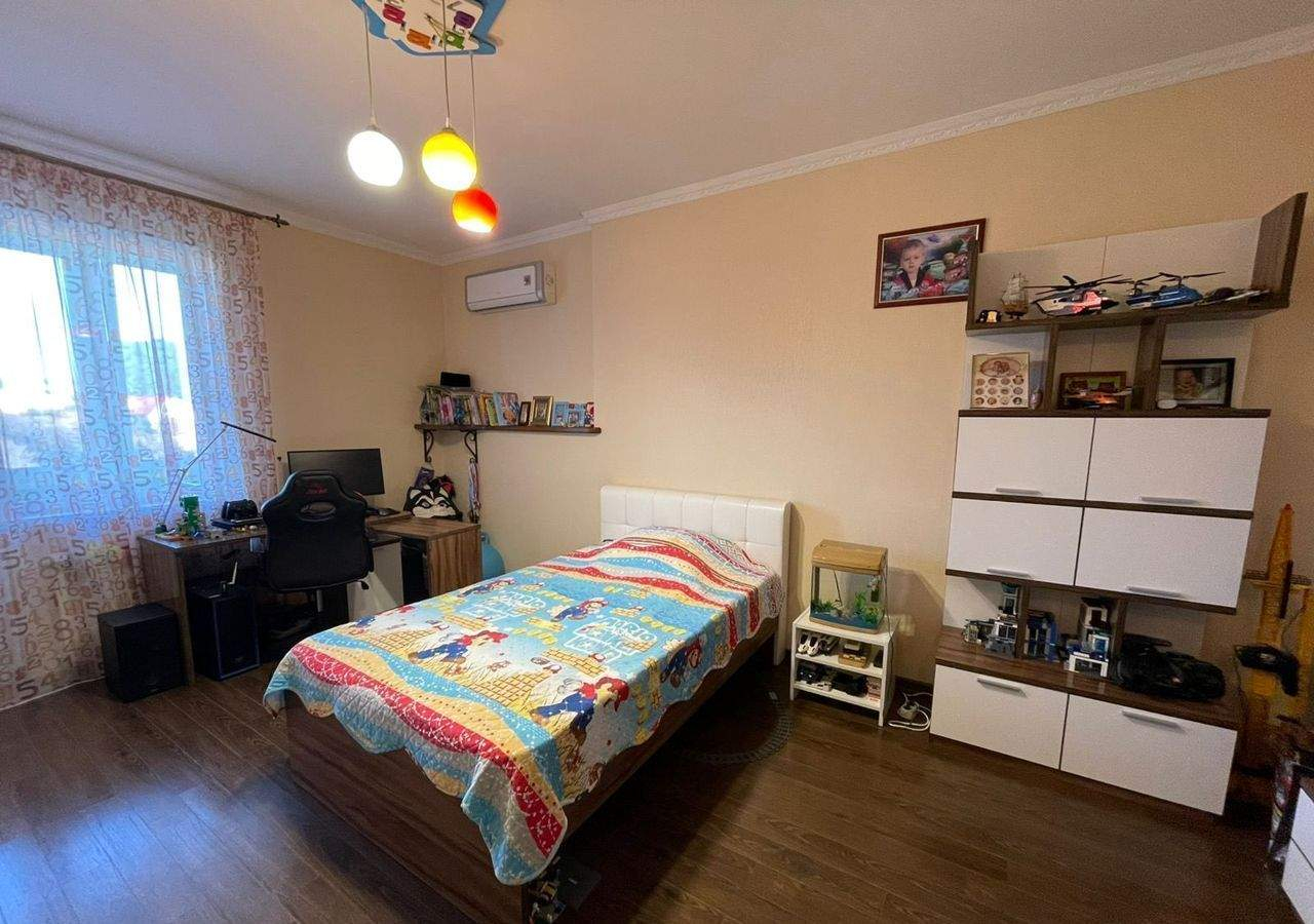 Продажа 3-комнатной квартиры, Геленджик, Грибоедова улица,  д.29