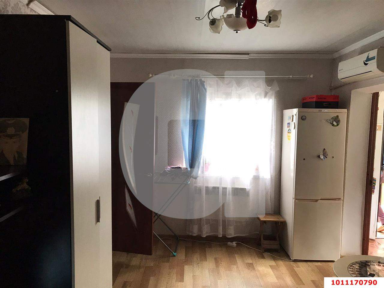 Продажа 3-комнатной квартиры, Новотитаровская, Железнодорожная улица,  д.28