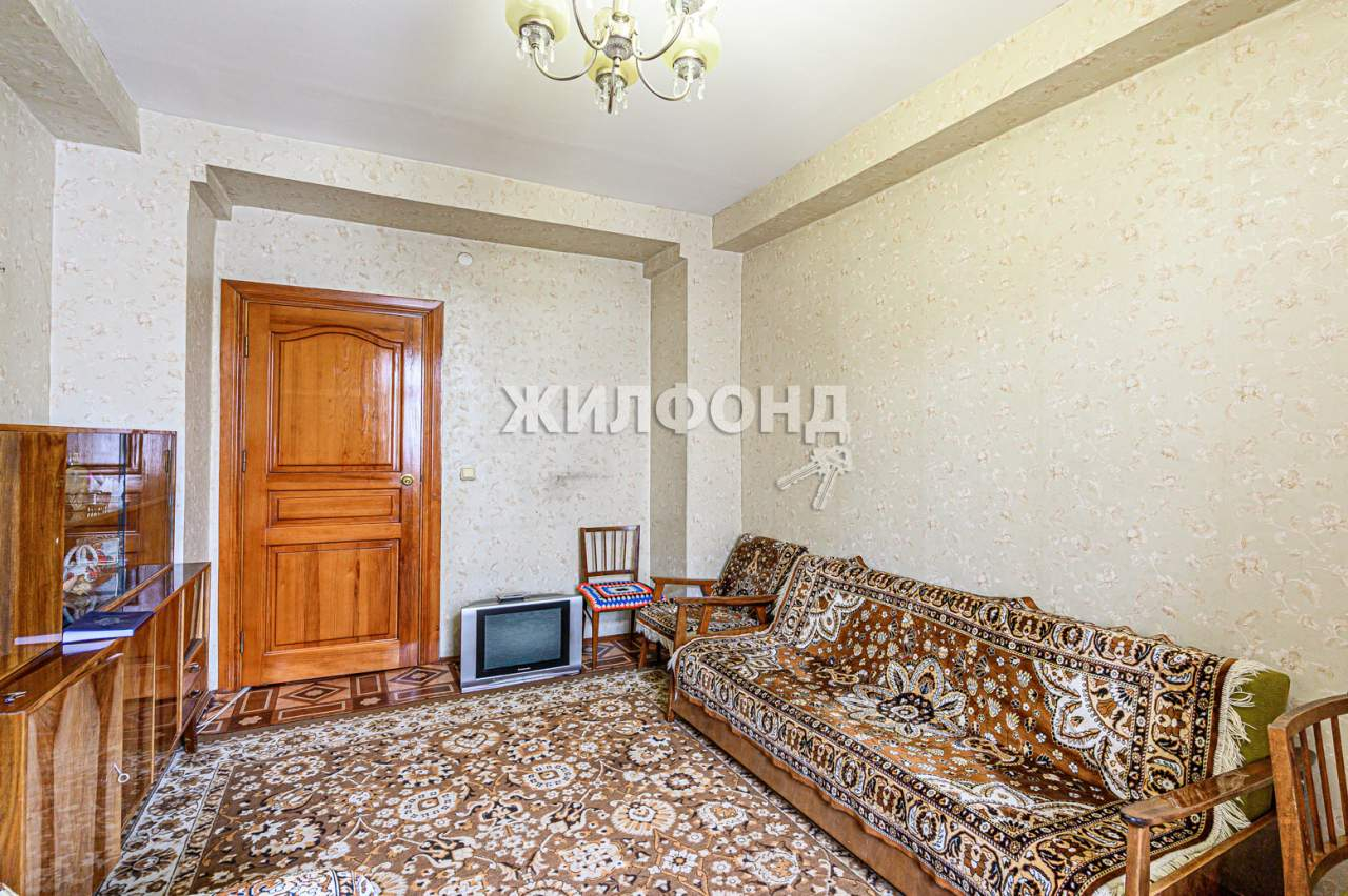 Продажа 2-комнатной квартиры, Новосибирск, Дзержинского проспект,  д.5