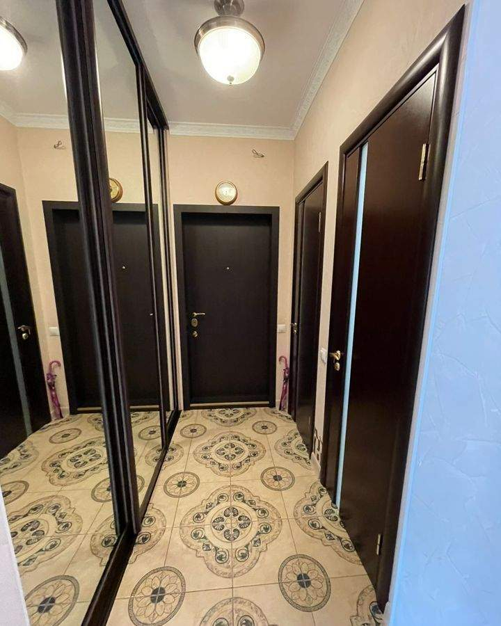 Продажа 3-комнатной квартиры, Геленджик, Грибоедова улица,  д.29