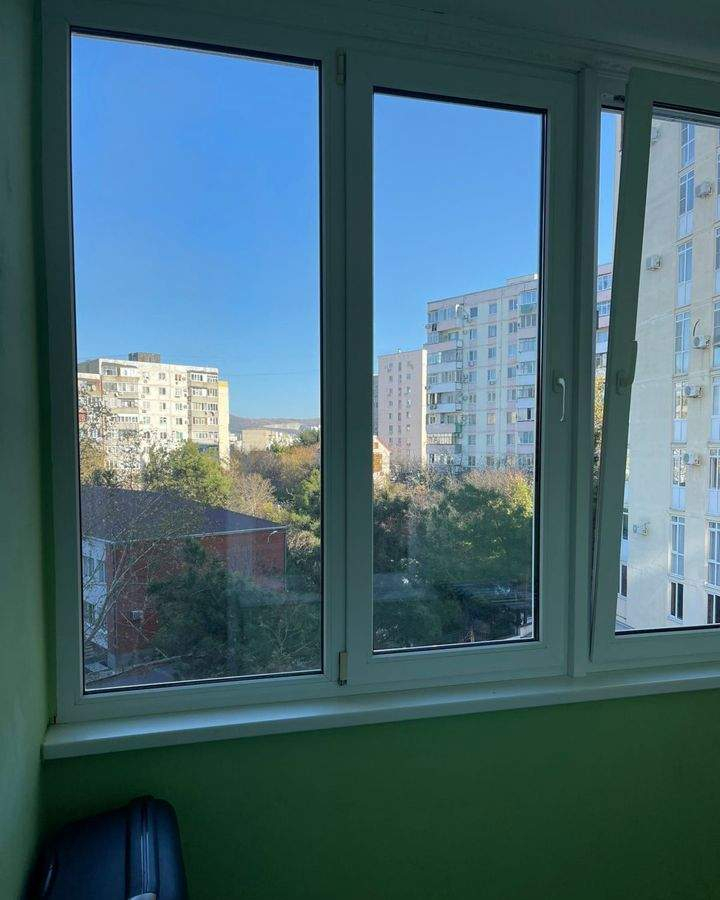 Продажа 3-комнатной квартиры, Геленджик, Грибоедова улица,  д.29