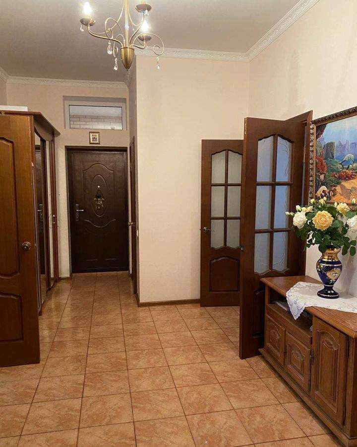 Продажа дома, 395м <sup>2</sup>, 4 сот., Геленджик, Октябрьская улица