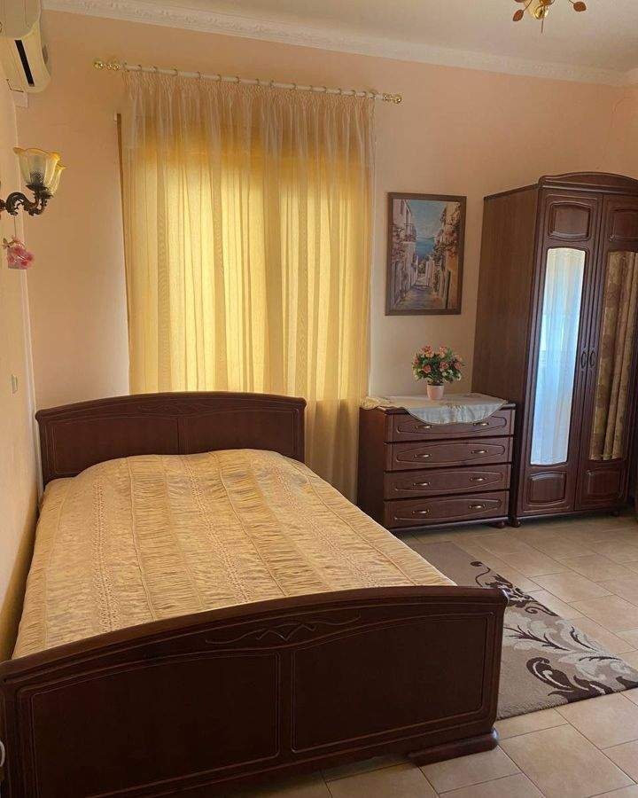 Продажа дома, 395м <sup>2</sup>, 4 сот., Геленджик, Октябрьская улица