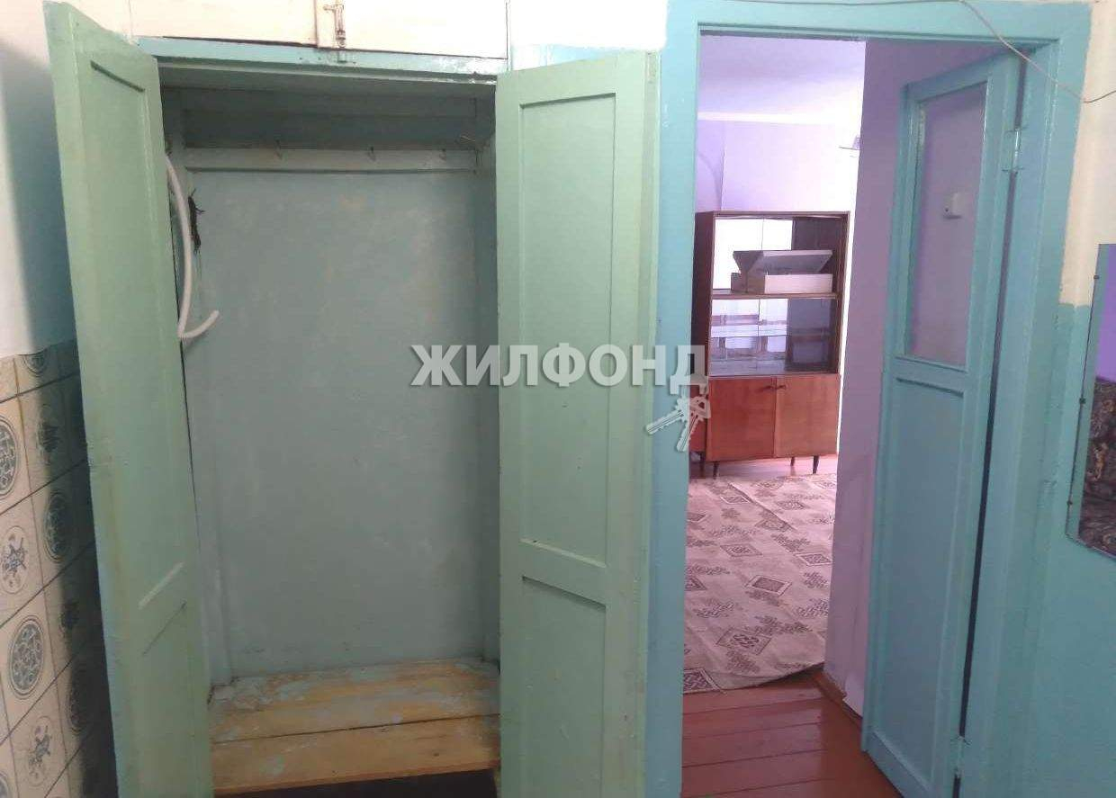 Продажа 2-комнатной квартиры, Карасук, Коммунистическая улица,  д.55