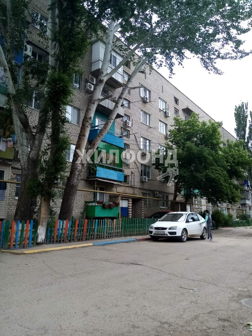 Продажа 3-комнатной квартиры, Астрахань, Новороссийская улица,  д.12