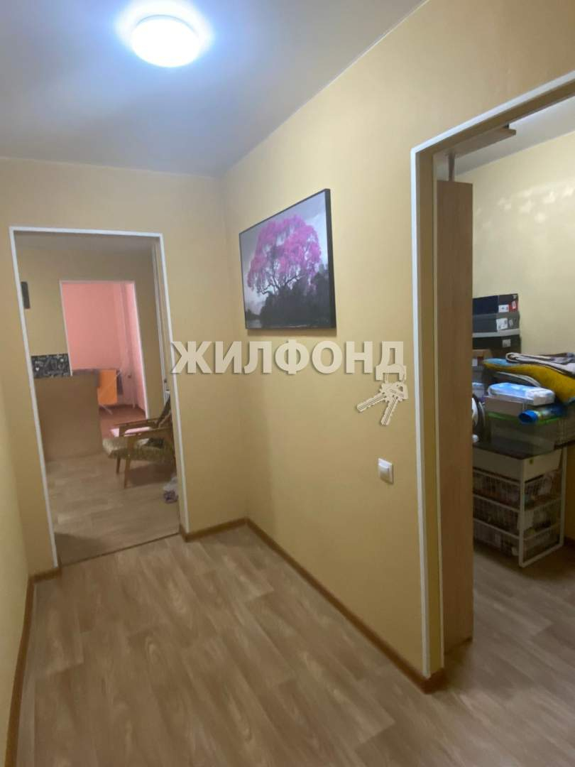 Продажа 2-комнатной квартиры, Прокопьевск, 10-й микрорайон улица,  д.1