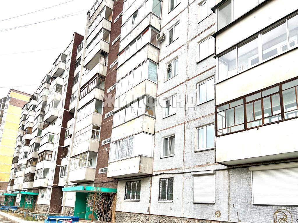 Продажа 3-комнатной квартиры, Абакан, Ивана Ярыгина улица,  д.56