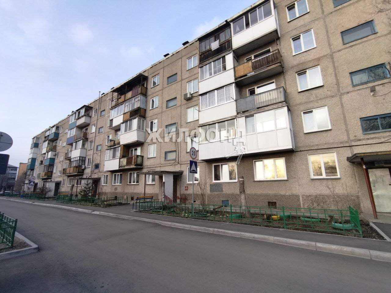 Продажа 2-комнатной квартиры, Абакан, Щетинкина улица,  д.71