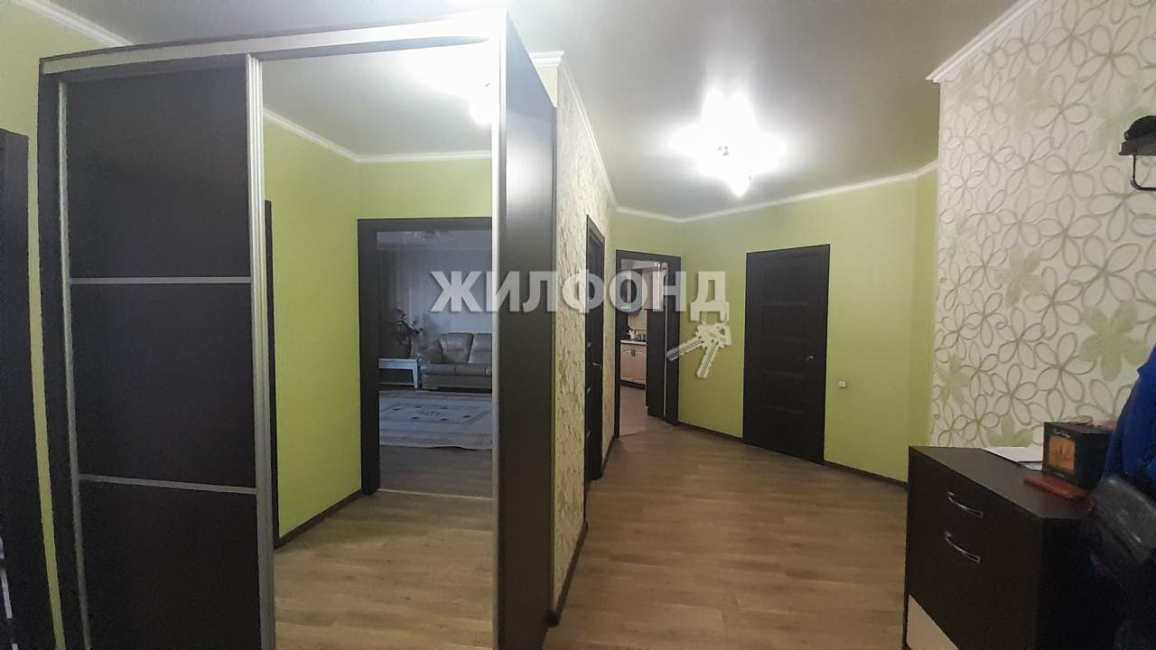 Продажа 3-комнатной квартиры, Абакан, Торосова улица,  д.15