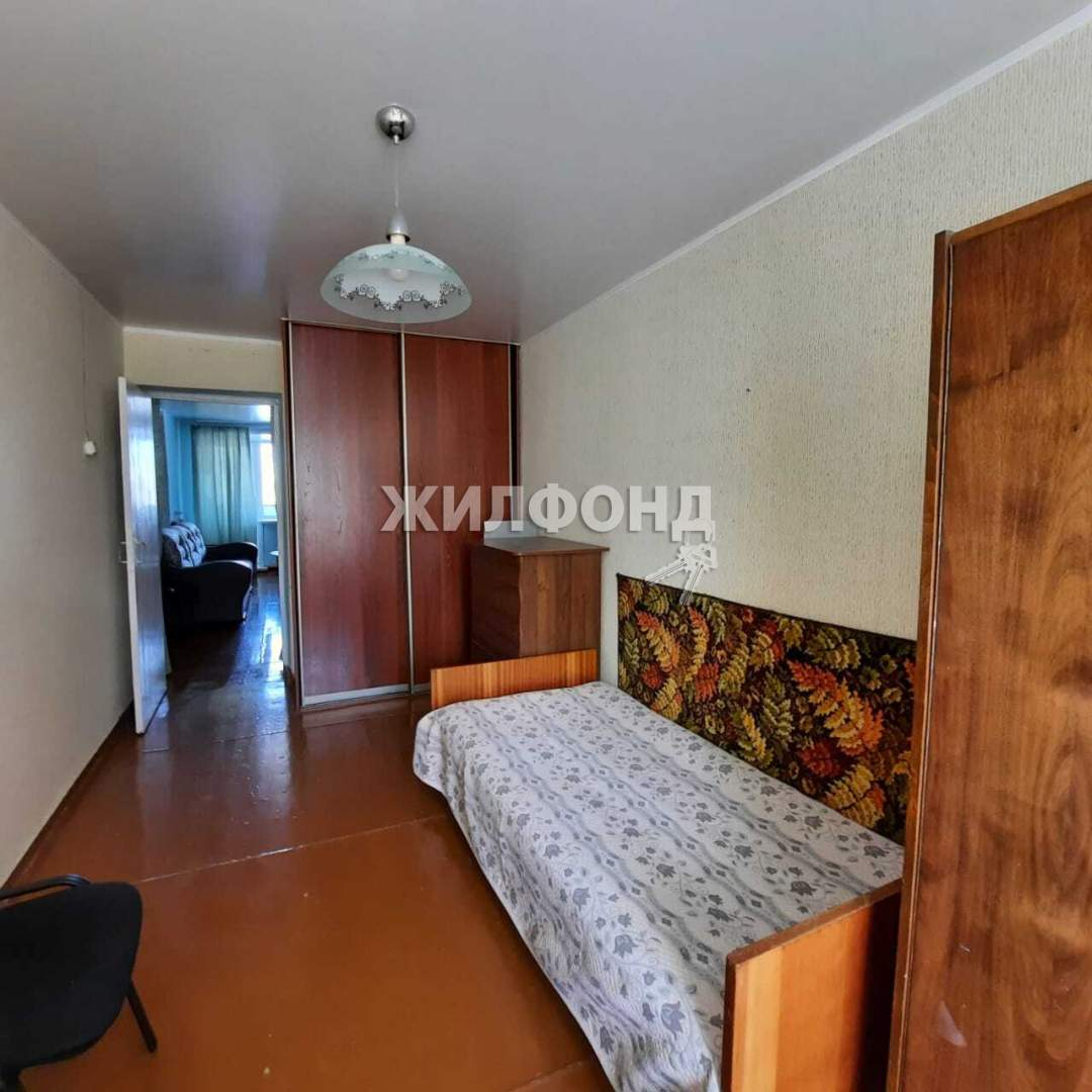 Продажа 3-комнатной квартиры, Мыски, Советская улица,  д.44