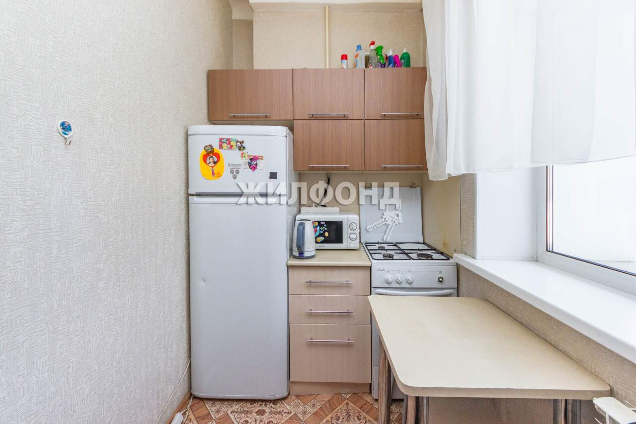 Продажа 2-комнатной квартиры, Барнаул, Комсомольский проспект,  д.121