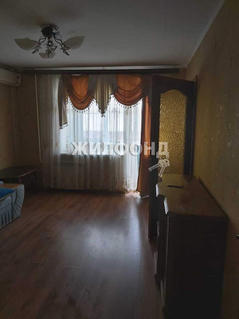 Продажа 2-комнатной квартиры, Георгиевск, Тронина улица,  д.11