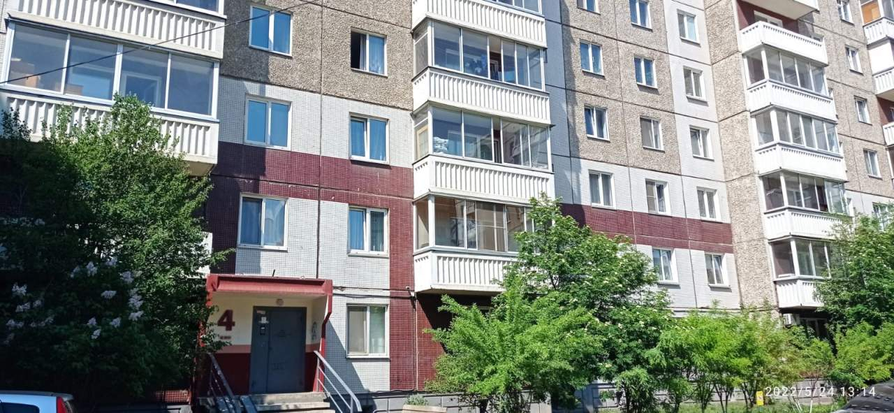 Продажа 3-комнатной квартиры, Красноярск, Светлогорская улица,  д.27