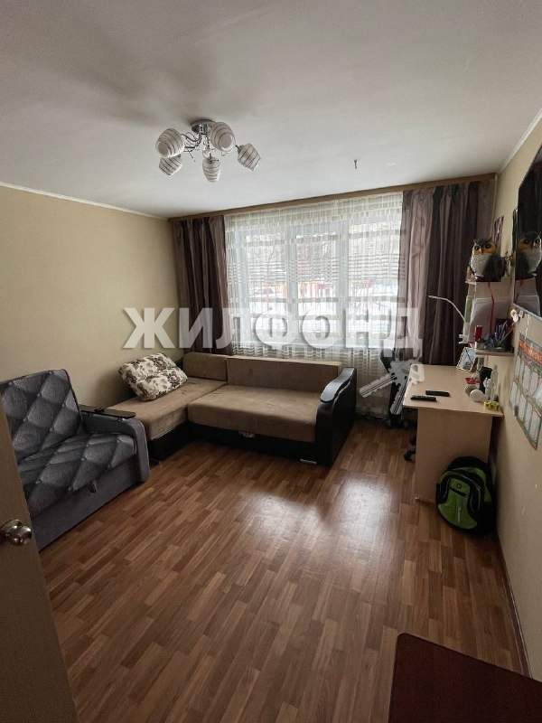 Продажа 2-комнатной квартиры, Новосибирская, Октябрьская улица,  д.9