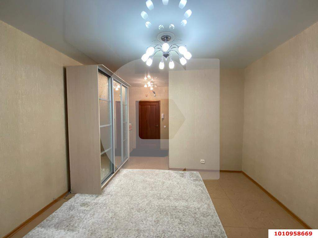 Продажа 3-комнатной квартиры, Краснодар, Бульварное Кольцо улица,  д.18