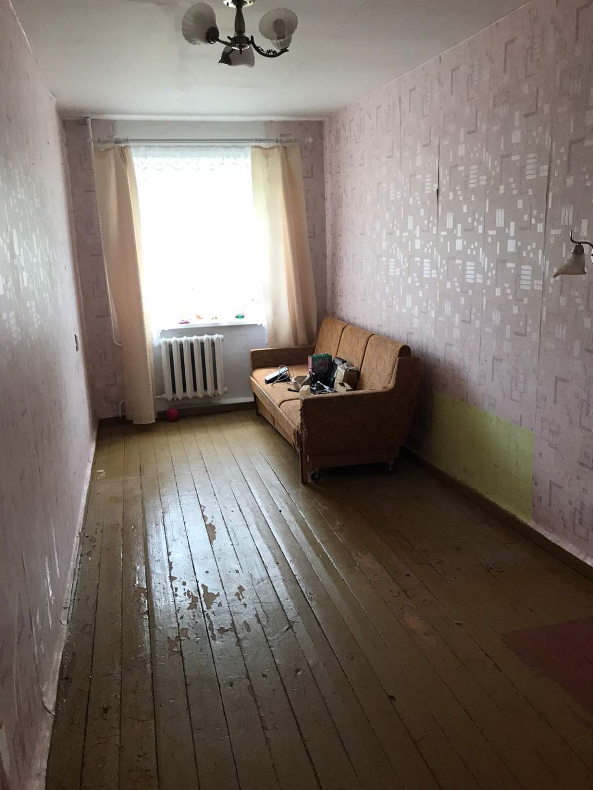 Продажа 2-комнатной квартиры, Богданович, Партизанская улица,  д.14