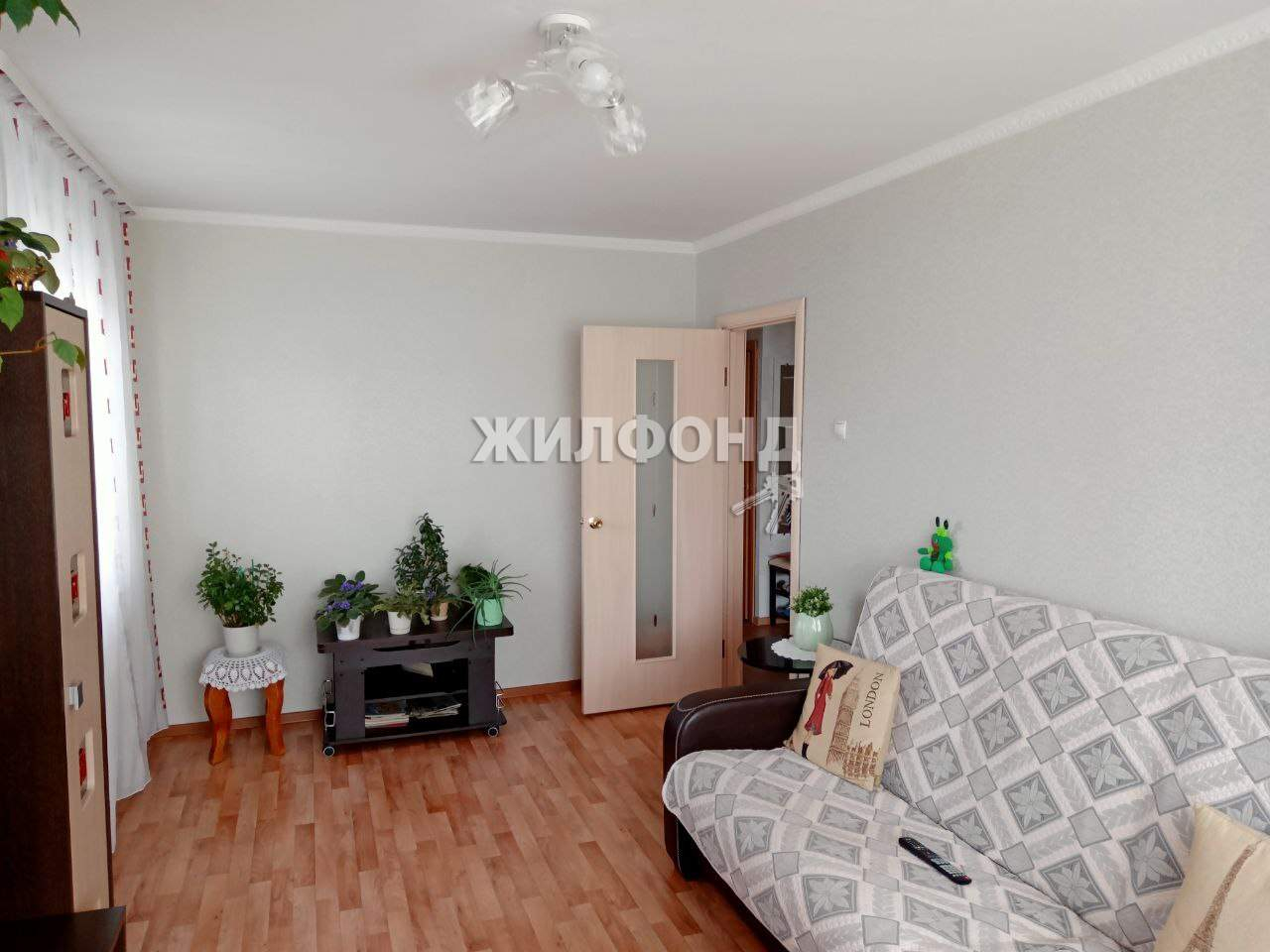 Продажа 3-комнатной квартиры, Междуреченск, Пушкина улица,  д.37
