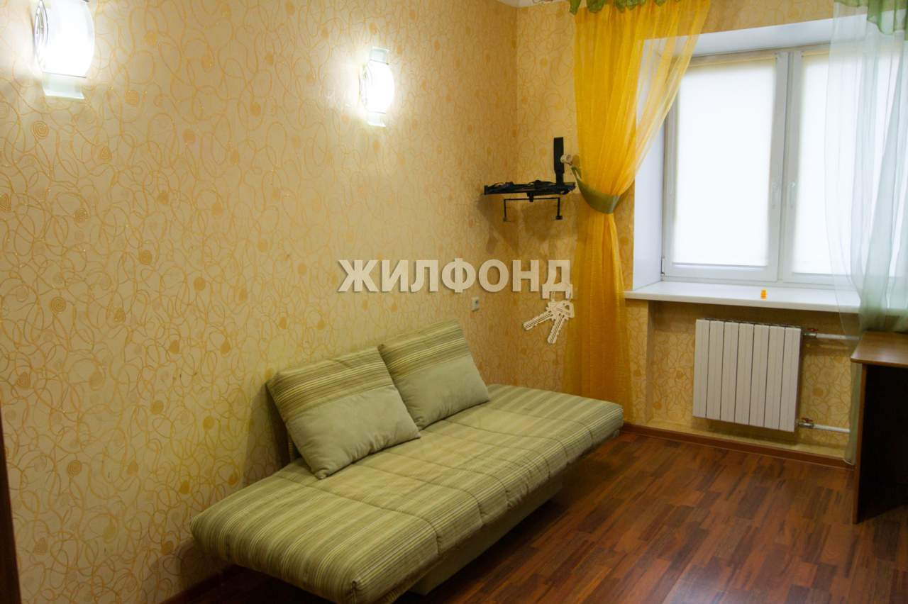 Продажа 3-комнатной квартиры, Орел, Латышских Стрелков улица,  д.52