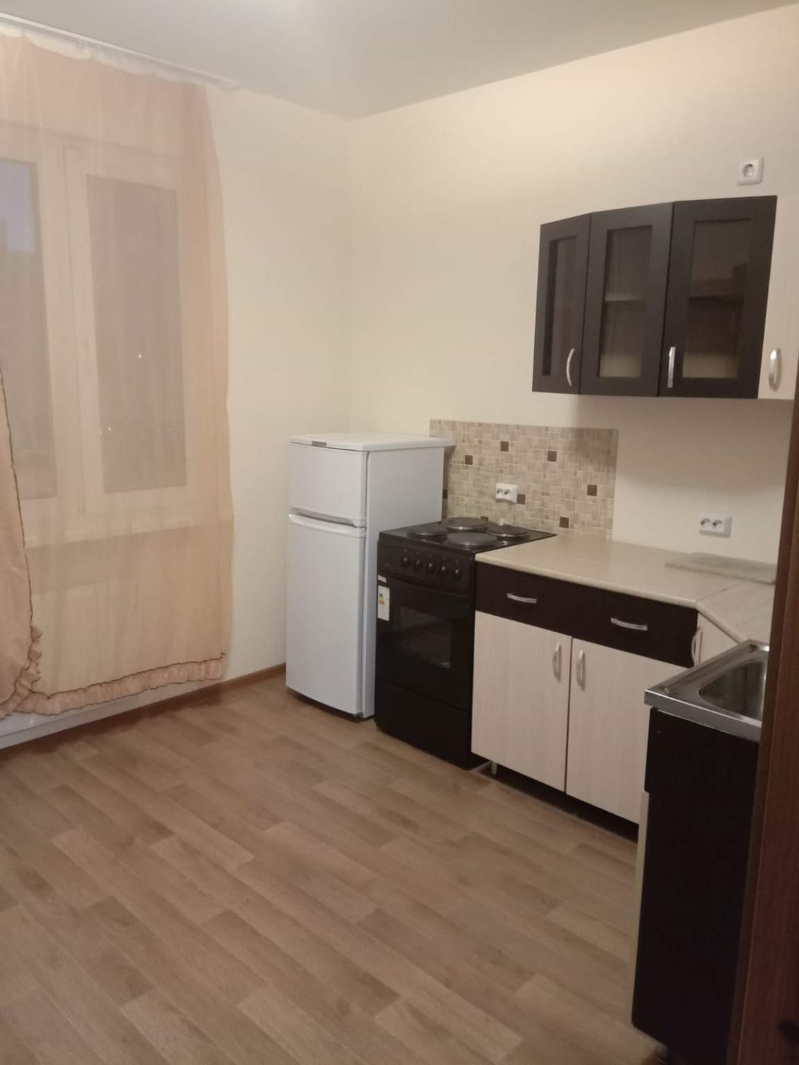 Продажа 2-комнатной квартиры, Санкт-Петербург, Маршала Казакова улица,  д.84 кор 1