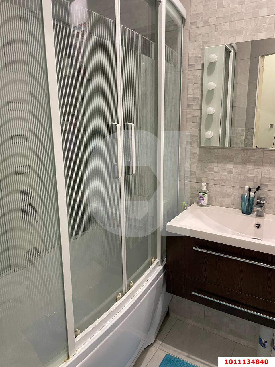 Продажа 2-комнатной квартиры, Краснодар, Автолюбителей улица,  д.1Дк1