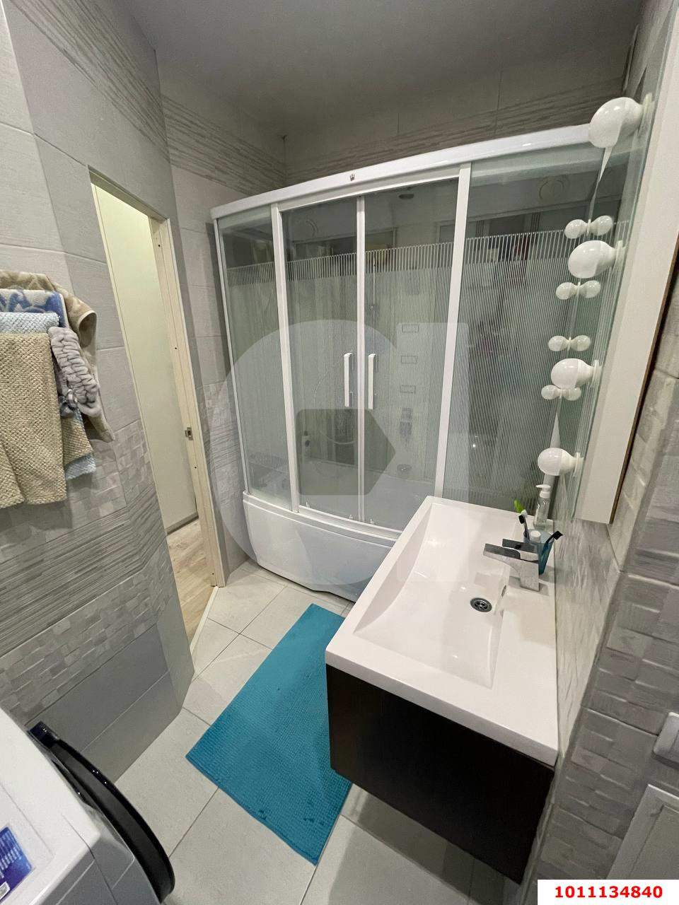 Продажа 2-комнатной квартиры, Краснодар, Автолюбителей улица,  д.1Дк1