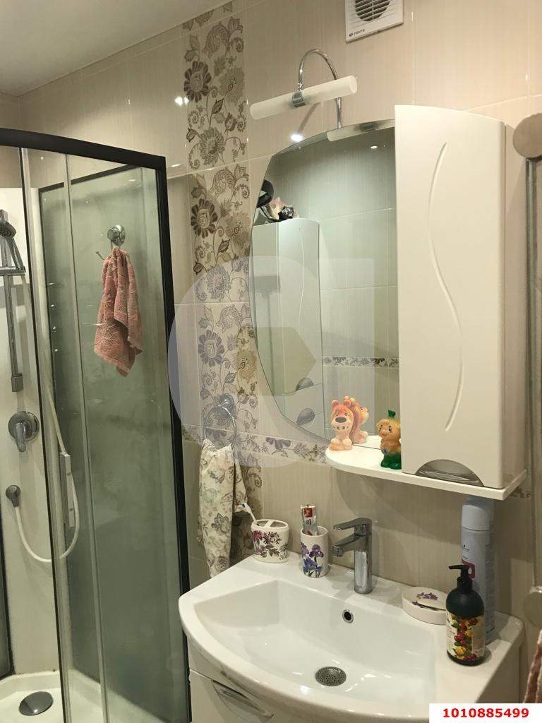 Продажа 2-комнатной квартиры, Краснодар, Душистая улица,  д.45