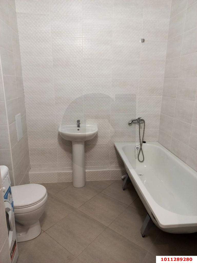 Продажа 1-комнатной квартиры, Краснодар, Автолюбителей улица,  д.1Г