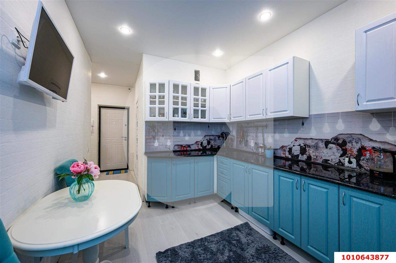 Продажа 2-комнатной квартиры, Краснодар, им. Евгении Жигуленко улица,  д.13