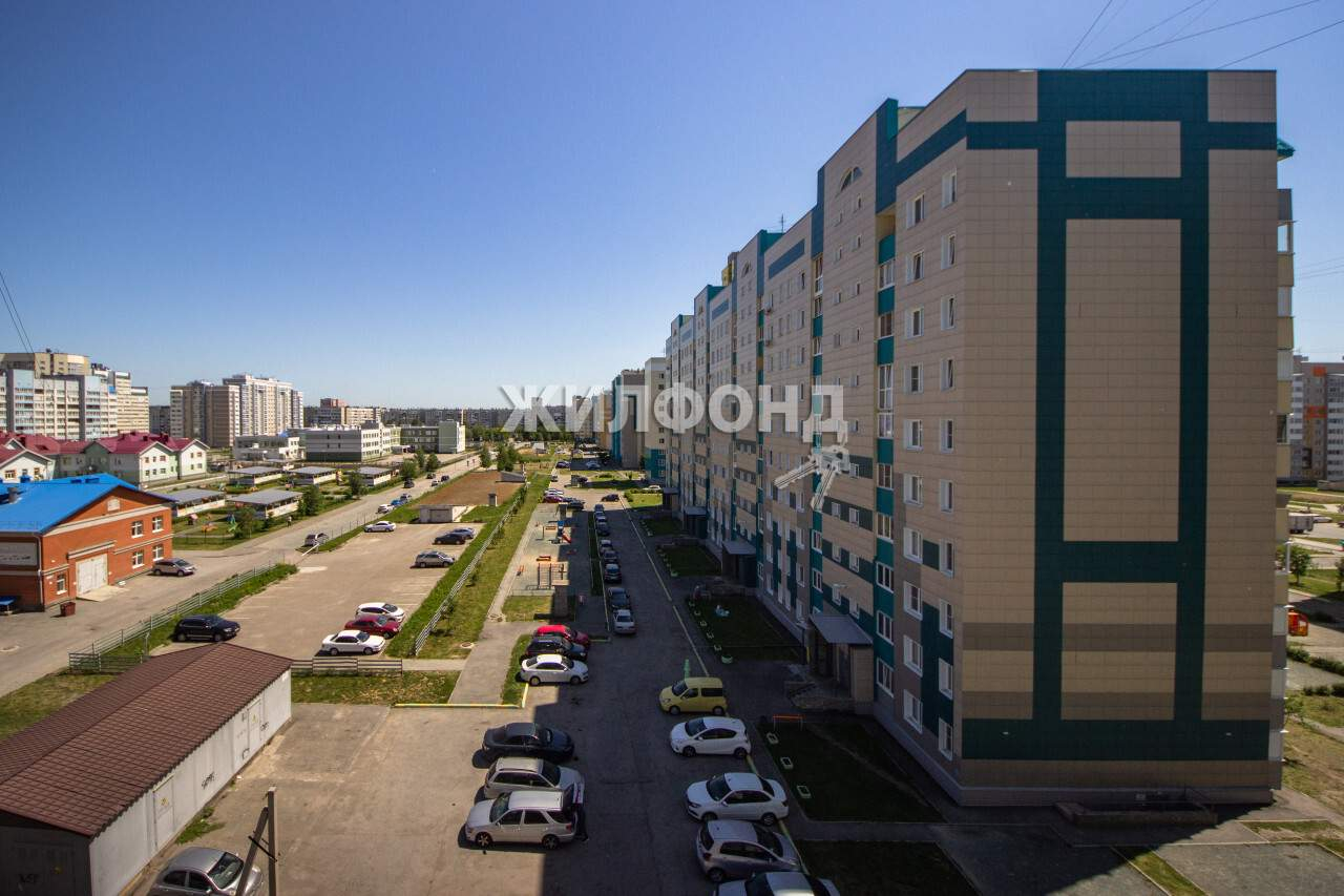 Продажа 2-комнатной квартиры, Барнаул, Сергея Ускова улица,  д.23