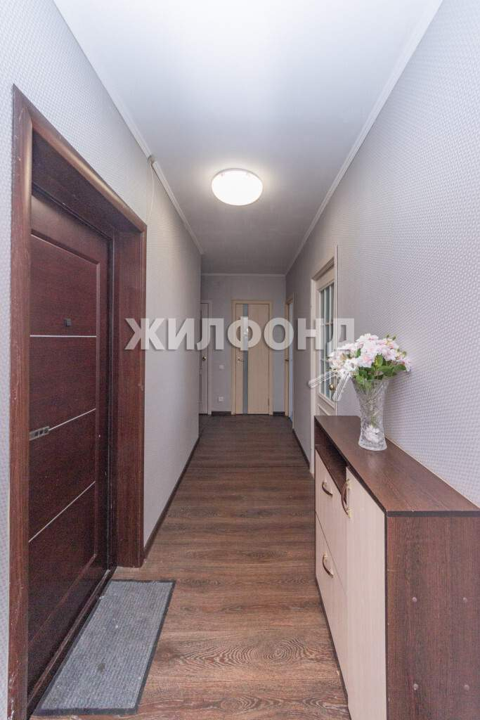 Продажа 2-комнатной квартиры, Барнаул, Сергея Ускова улица,  д.23