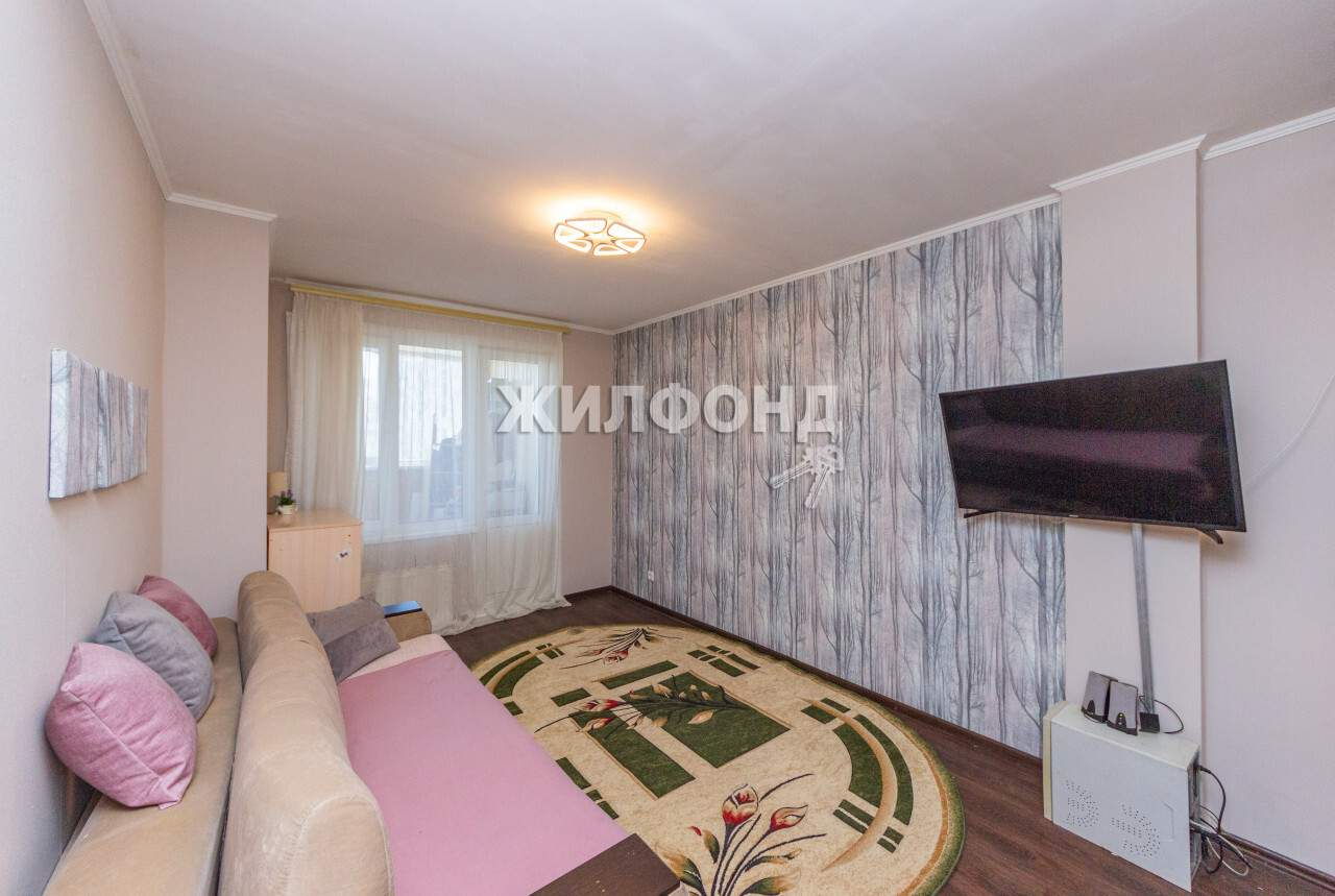 Продажа 2-комнатной квартиры, Барнаул, Сергея Ускова улица,  д.23