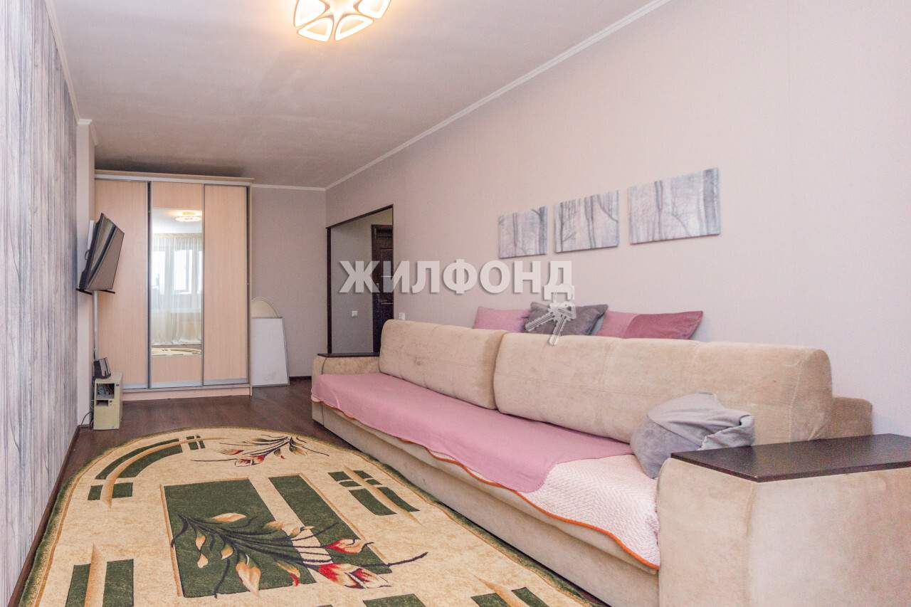 Продажа 2-комнатной квартиры, Барнаул, Сергея Ускова улица,  д.23