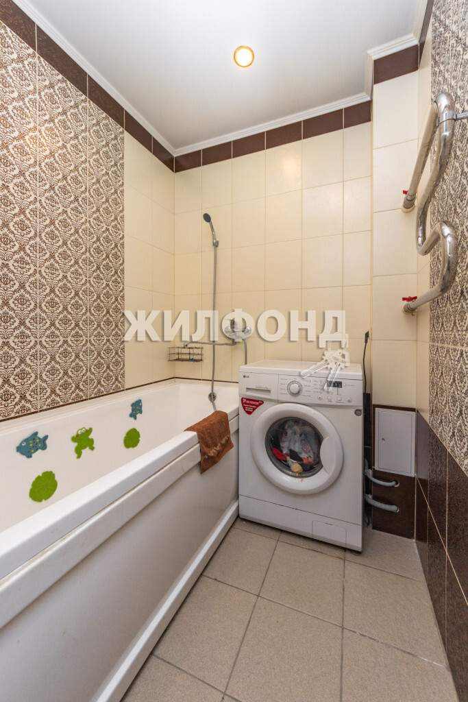 Продажа 2-комнатной квартиры, Барнаул, Сергея Ускова улица,  д.23