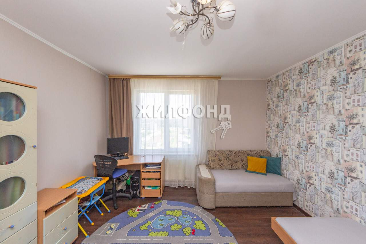 Продажа 2-комнатной квартиры, Барнаул, Сергея Ускова улица,  д.23