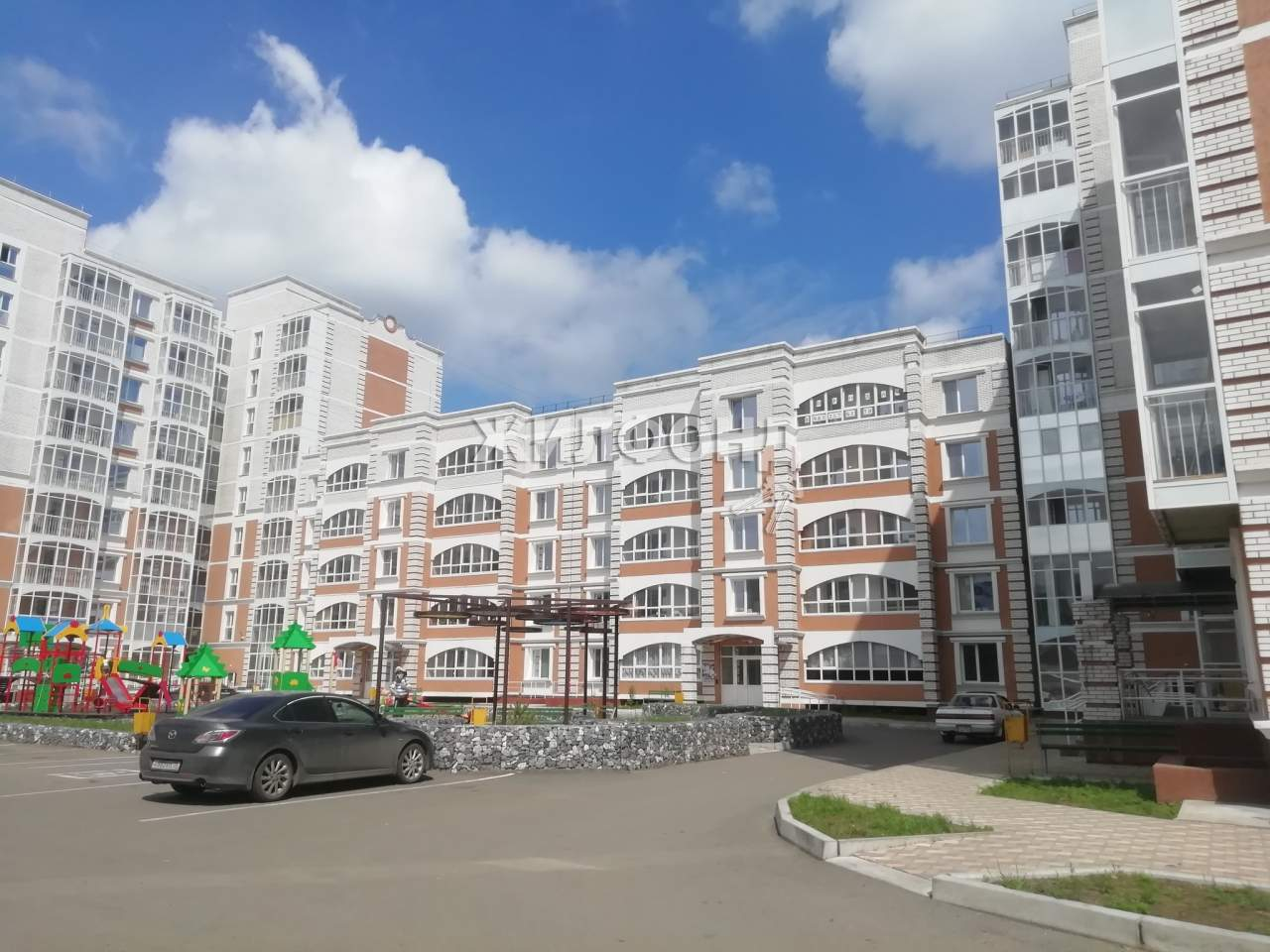 Продажа 2-комнатной квартиры, Абакан, Комарова улица,  д.24Б
