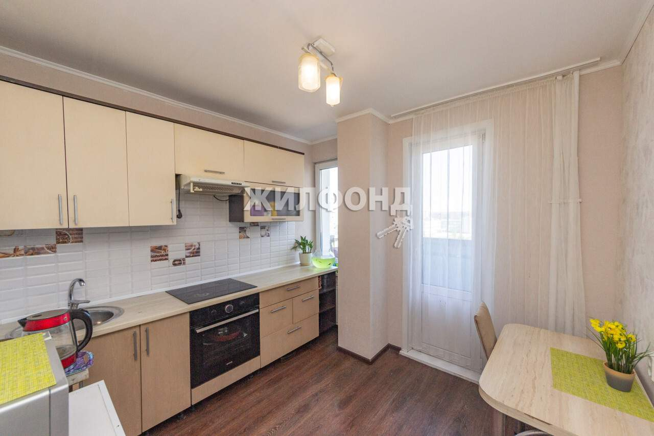 Продажа 2-комнатной квартиры, Барнаул, Сергея Ускова улица,  д.23