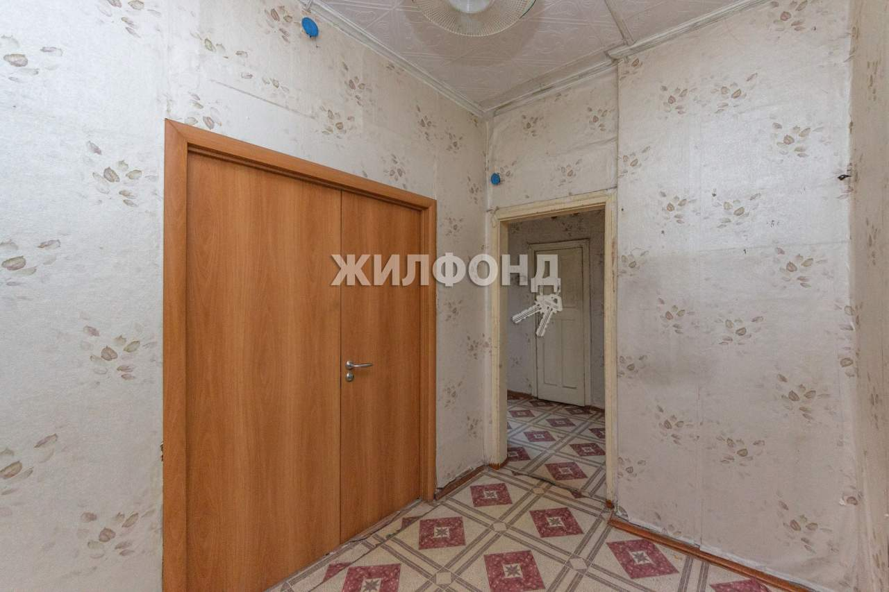 Продажа 2-комнатной квартиры, Барнаул, Ленина проспект,  д.81