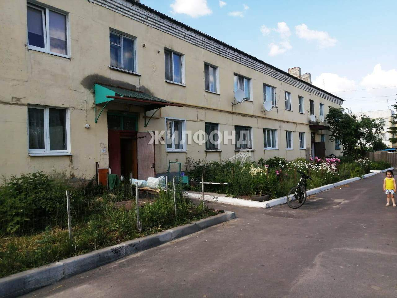 Продажа 3-комнатной квартиры, Тросна, Ленина улица,  влд6