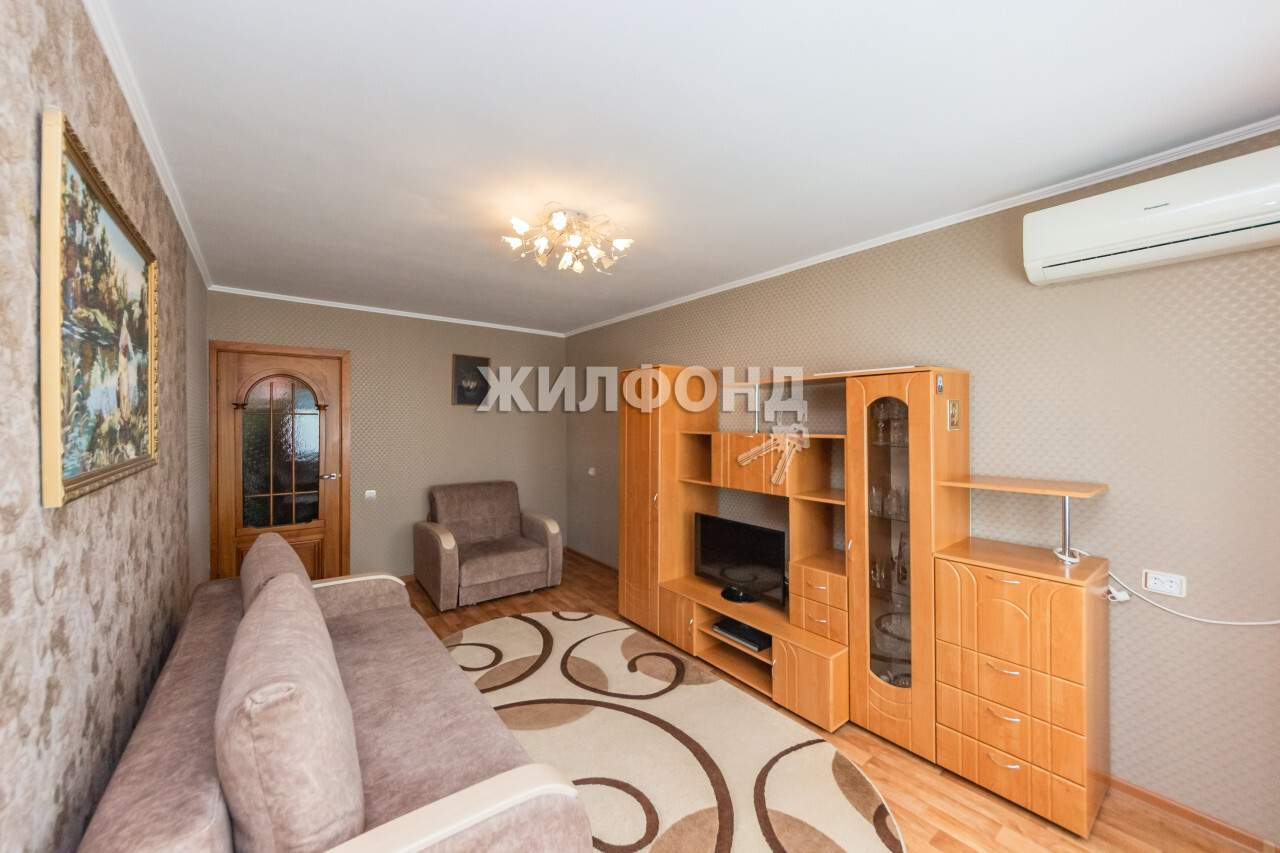 Продажа 2-комнатной квартиры, Барнаул, Павловский тракт,  д.118