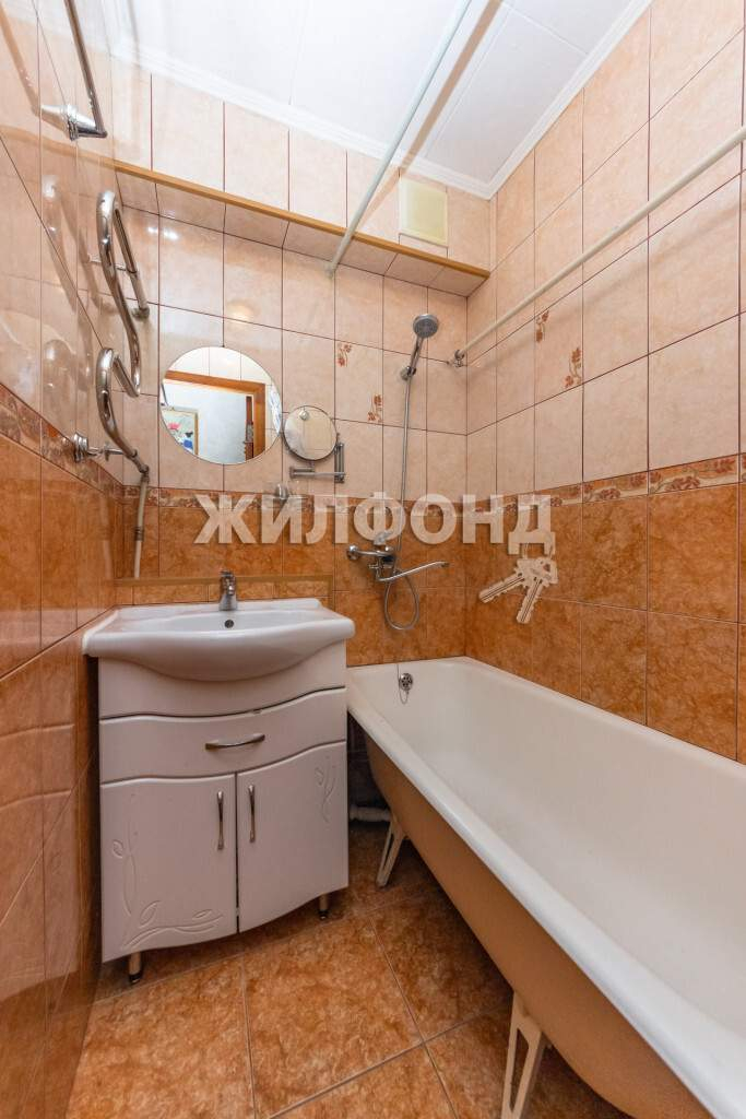 Продажа 2-комнатной квартиры, Барнаул, Павловский тракт,  д.118