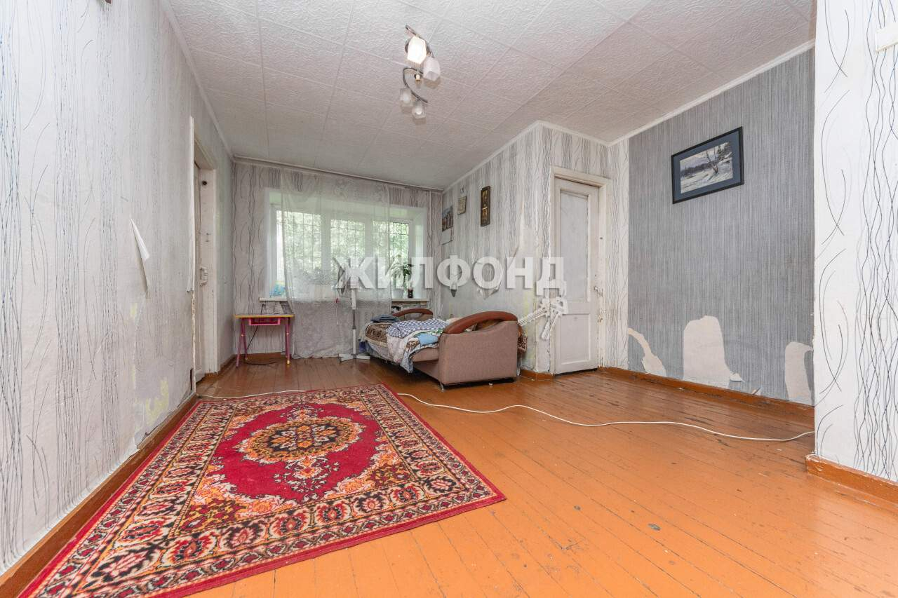Продажа 2-комнатной квартиры, Барнаул, Молодежная улица,  д.37